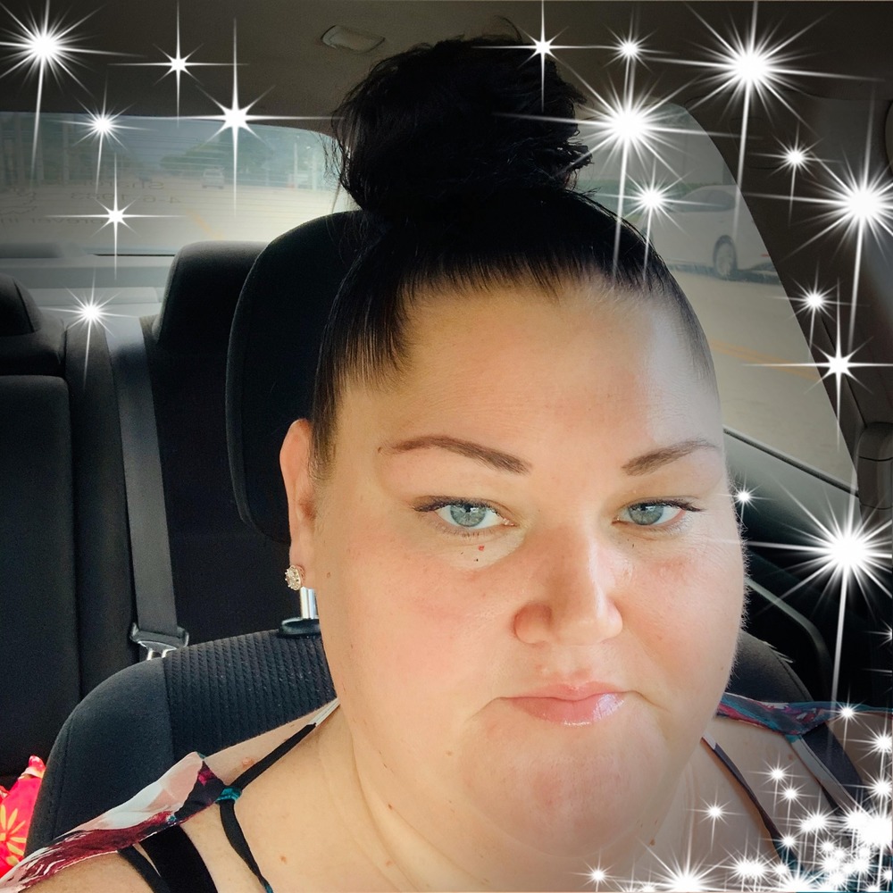 Meet your Posher, Monica